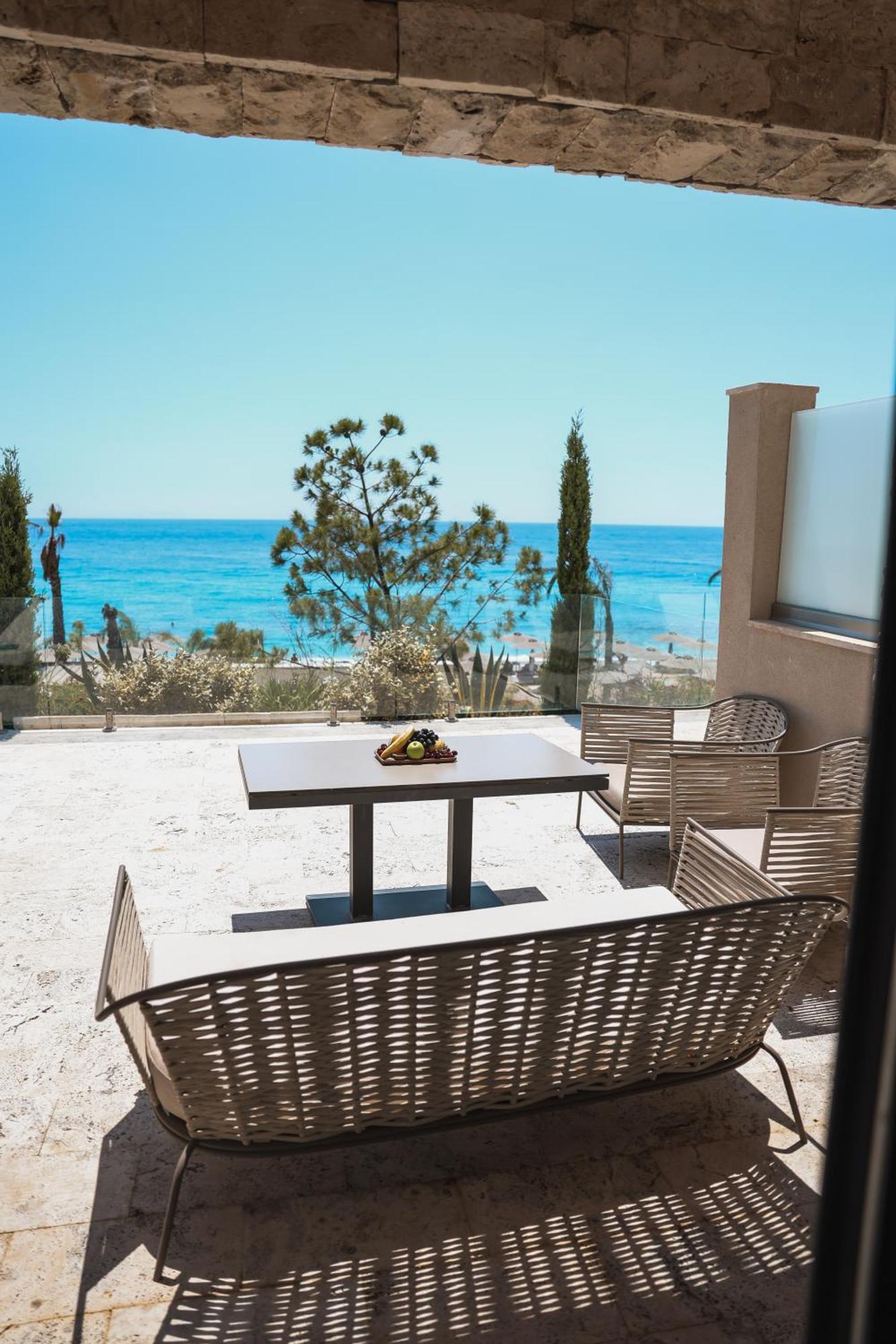 Drymades Inn Resort Dhërmi Exteriör bild