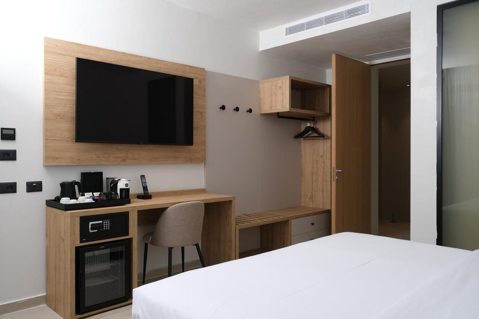 Drymades Inn Resort Dhërmi Exteriör bild